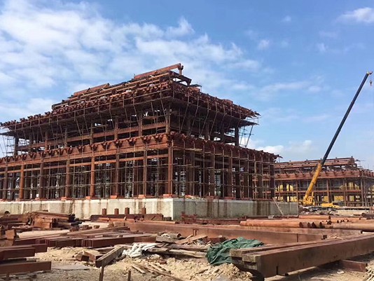 木結構寺廟施工，精湛技藝與嚴格標準確保建筑安全穩定
