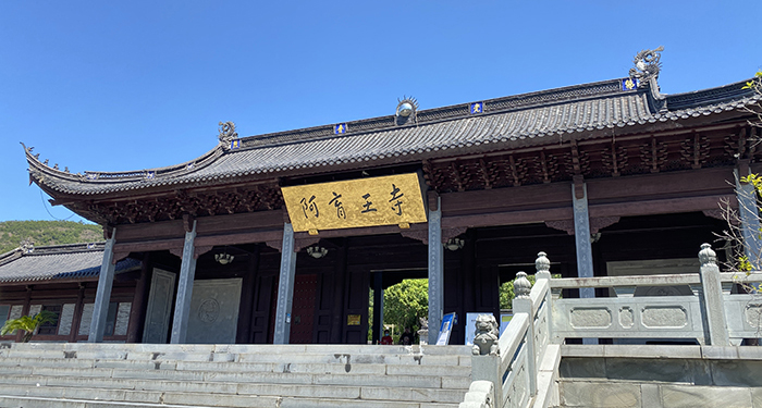 人與自然的和諧共生，寺廟設計布局智慧